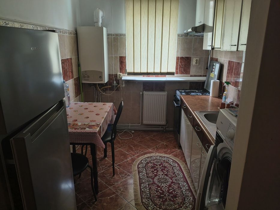 Închiriez apartament Onești