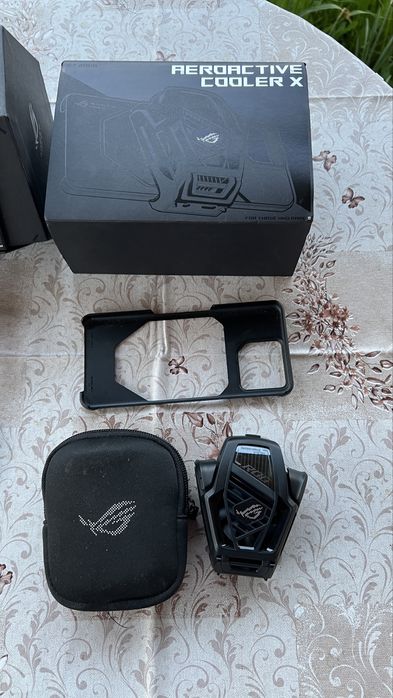 Asus ROG Phone 8 Pro 16/512 + Aeroactive Cooler X