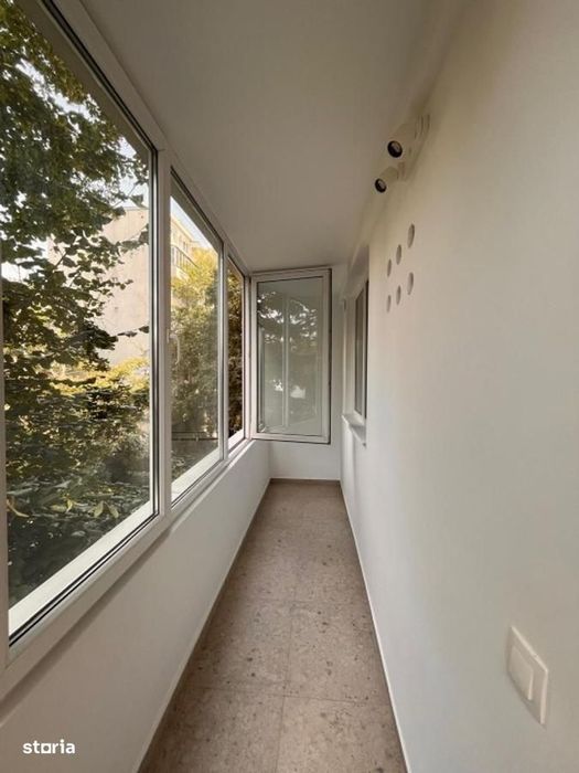 Apartament cu doua camere semidecomandat, piata Domenii