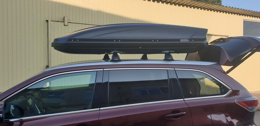 Автобокс  VOYAGE P 670 л.