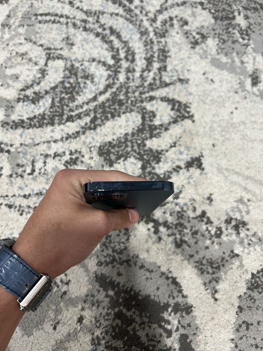 Iphone 12 pro sotiladi