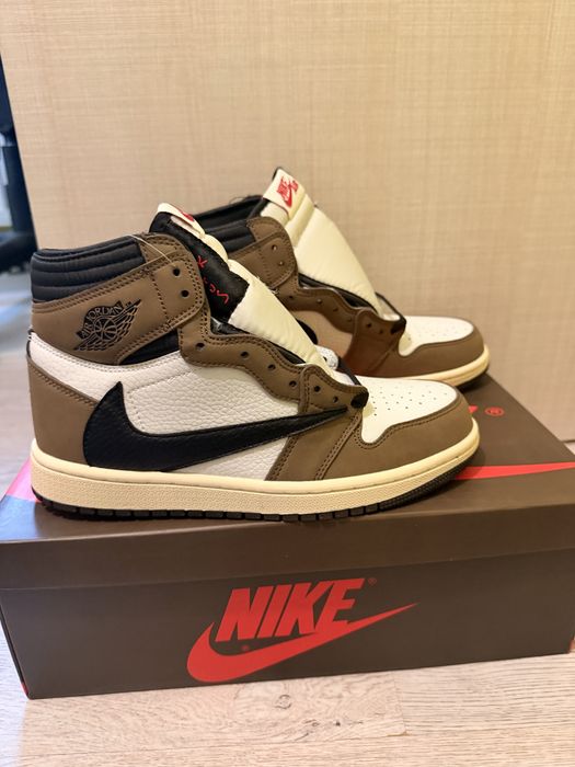 Air jordan 1 High "Travis Scott"