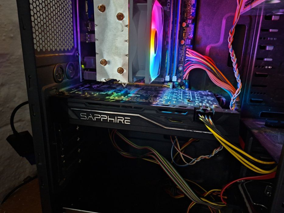 Продаю Rx Radeon 580 Saphire Nitro 4 gb