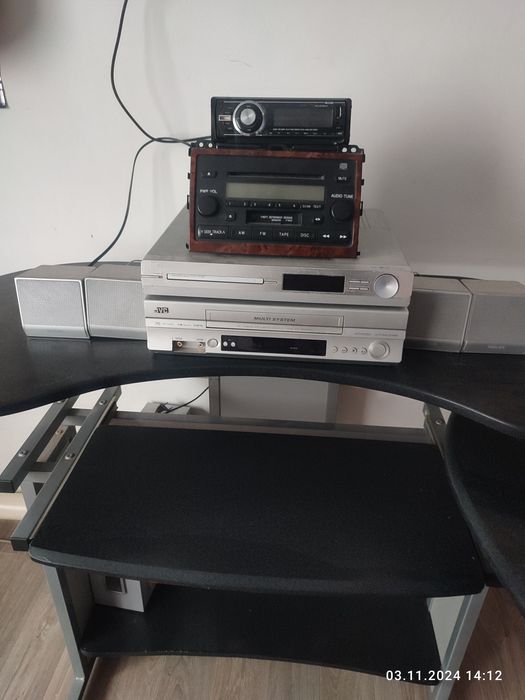 Компютерныи стол