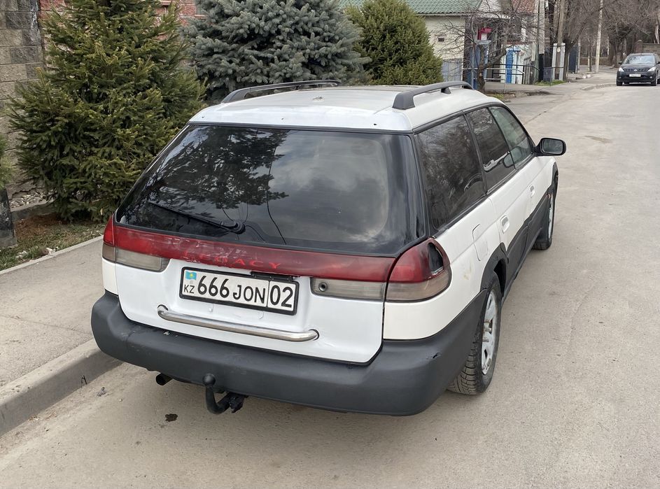 Продам Subaru legacy машину