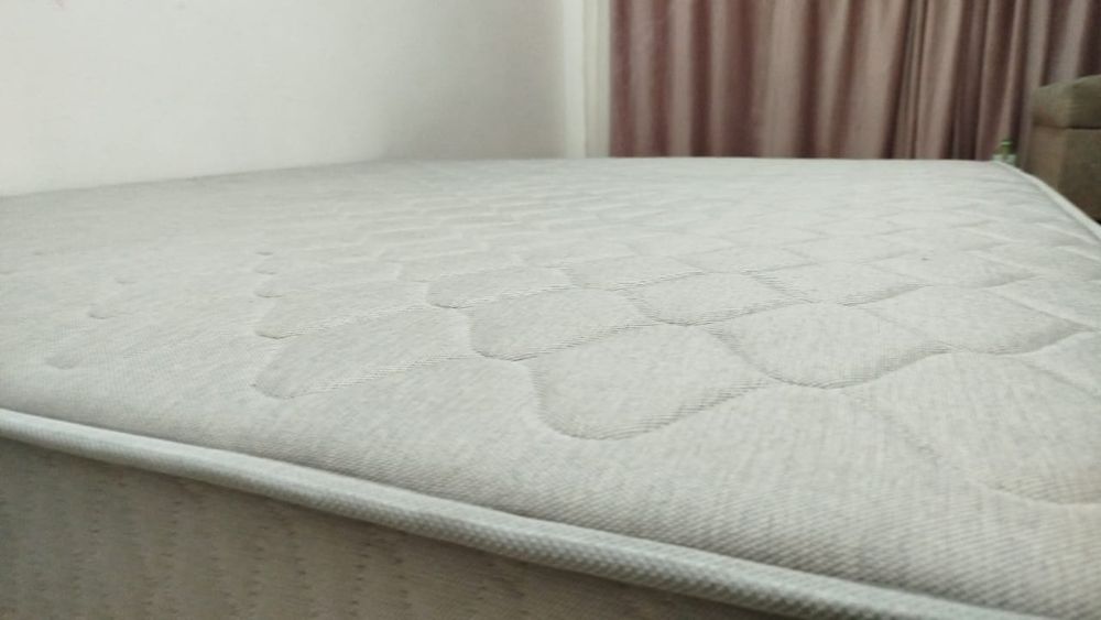 Диван угалок духспалний