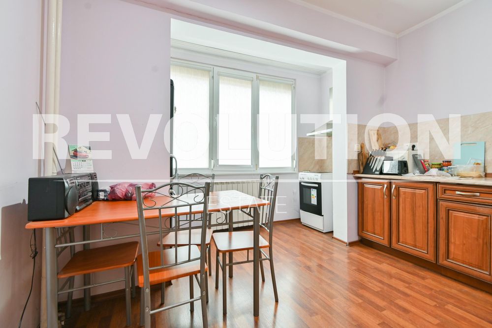 Продава се Тристаен апартамент в София, Младост 1 - 87 кв.м за 1202 €/кв.м - Снимка #2