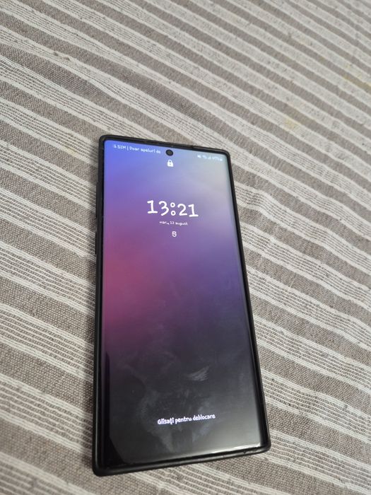 3 Telefoane Samsung (toate au nevoie de înlocuire display)