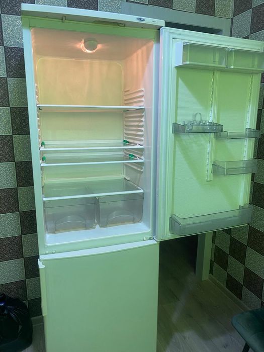 Продам холодильник