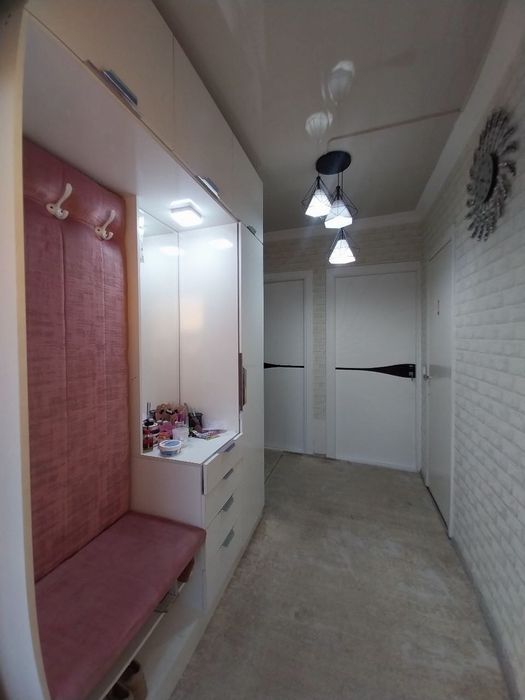 Квартира сотилади!