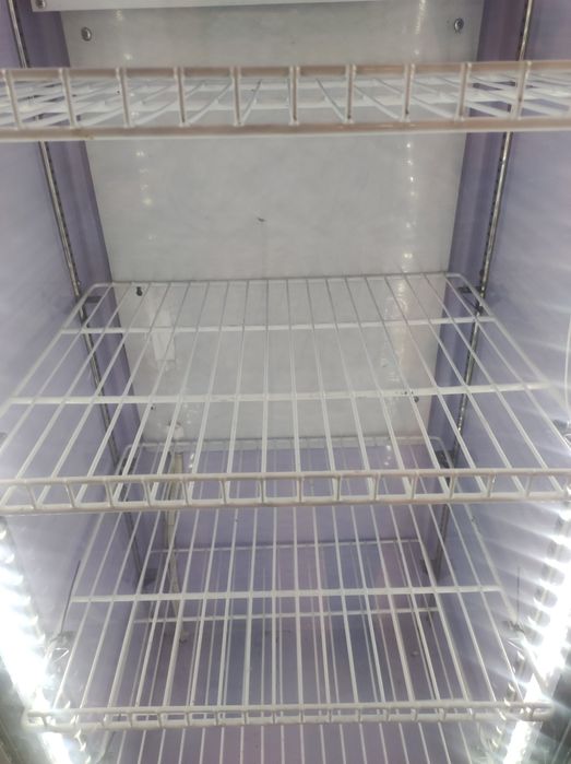 продам холодильник для напитков