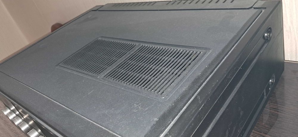 магнитофон Маяк 233 + 30 кассет б/у. САМОВЫВОЗ.