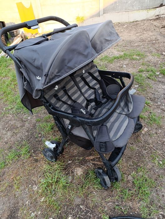 Коляска для двойни