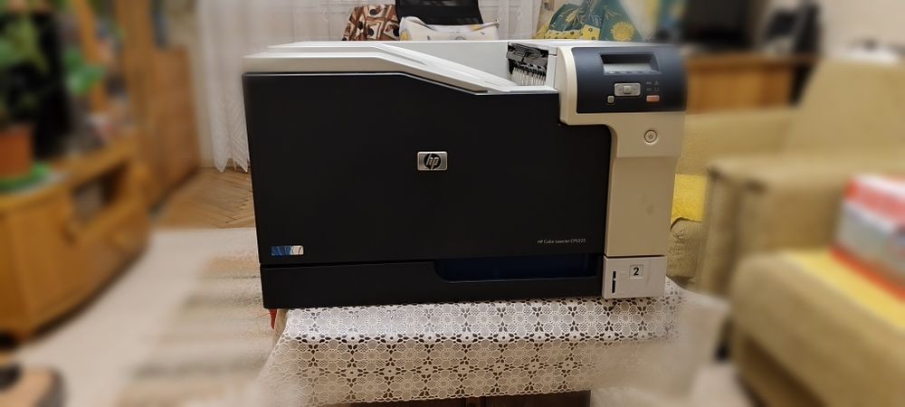 HP Color LaserJet CP 5225