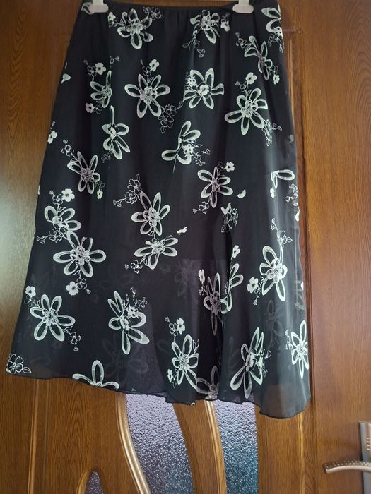 Vând Fusta Voal Marimea XL