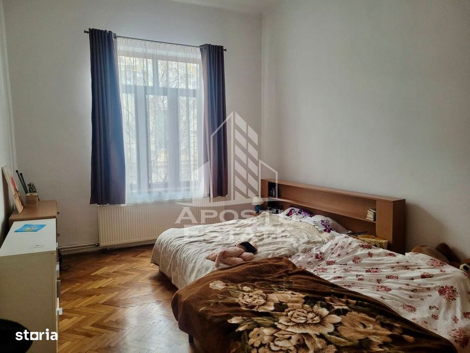 Apartament 3 camere de vanzare, etaj 1,  zona Maria Timisoara