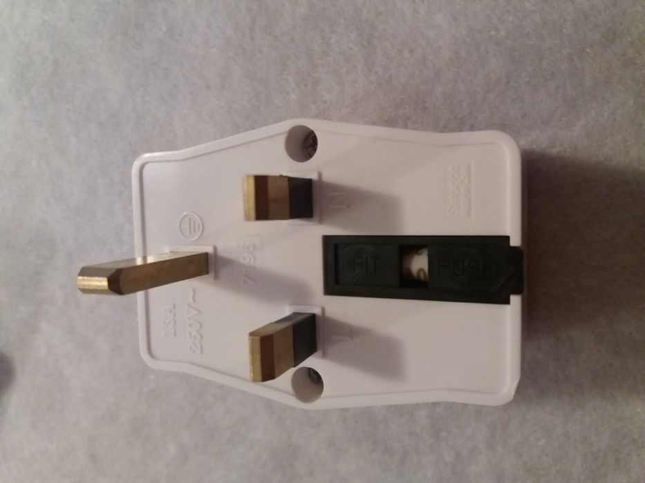 Adaptor priza, 30 lei, electrice, electrocasnice