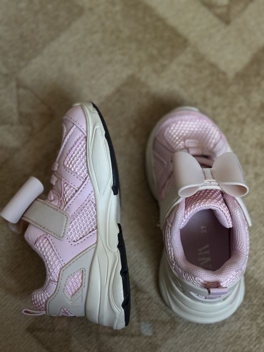 Sneackersi fetite Zara!