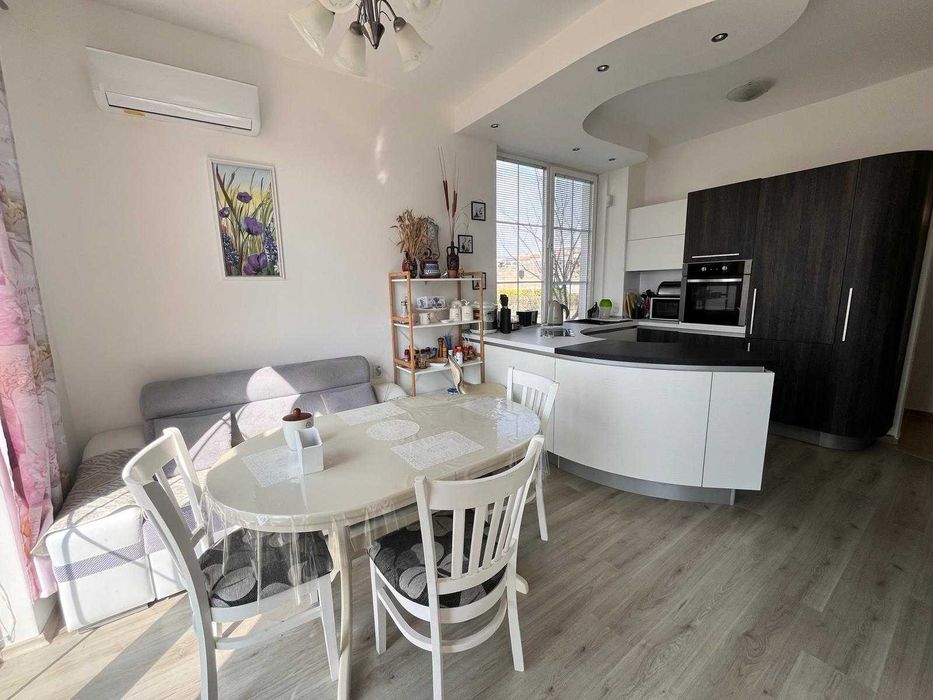 Продава се Къща в с. Кошарица, Област Бургас - 130 кв.м за 1154 €/кв.м - Снимка #3