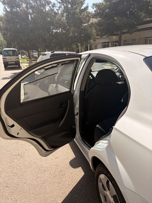 Продается Nexia 3