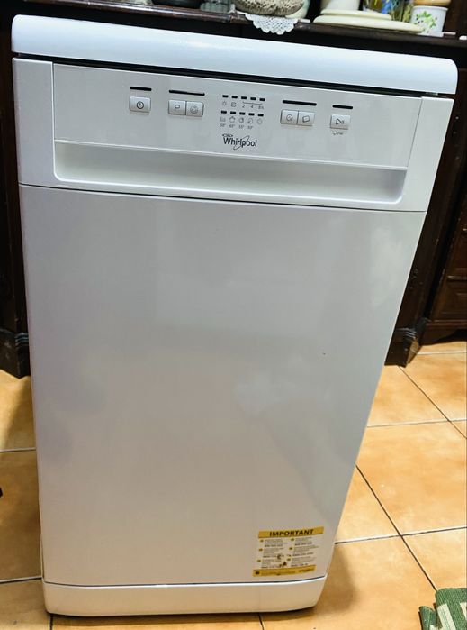Masină de spălat vase nouă, neutilizata, WHIRLPOOL