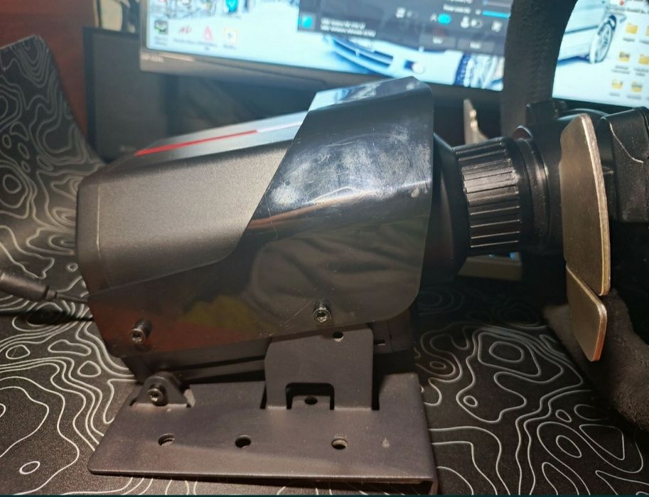 Продаю игровой руль