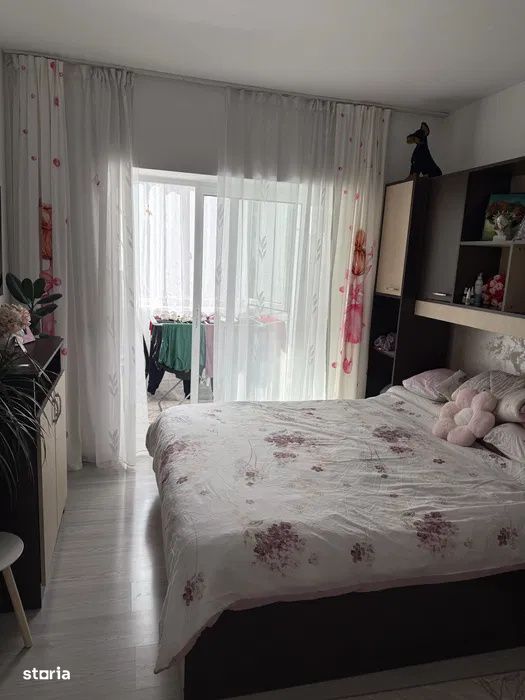 Apartament 3 camere, 60 mp,balcon, 2 parcari, zona Florilor