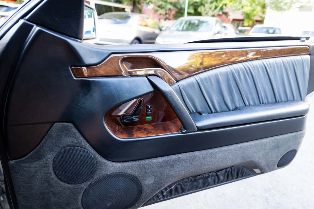 Mercedes-Benz S600 Coupe V12