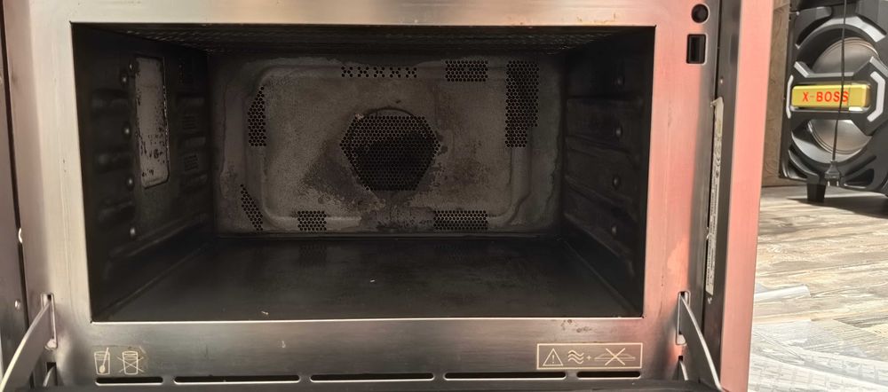 МУЛТИФУНКЦИОНАЛНА ФУРНА за вграждане  siemens