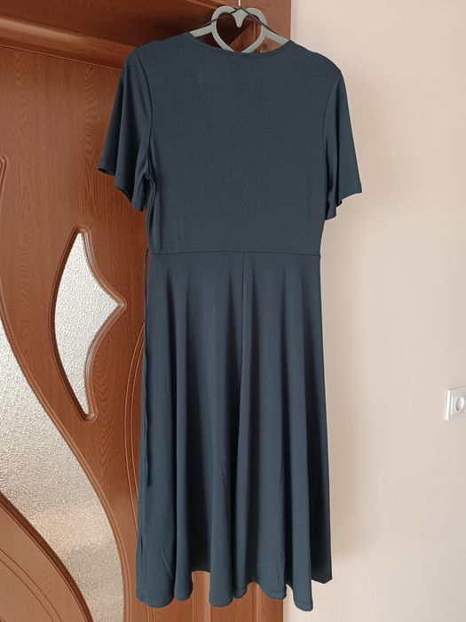 Елегантна рокля за бременни и кърмачки