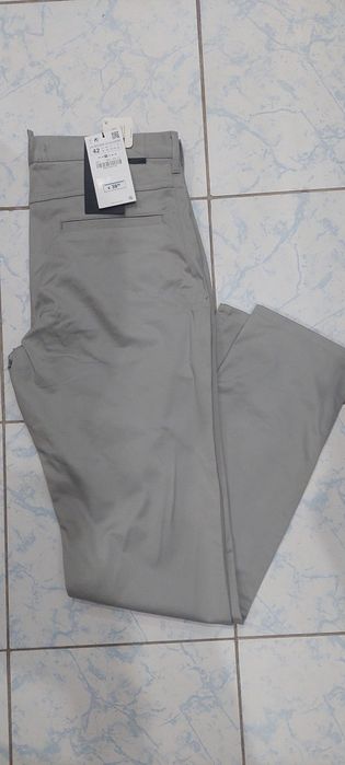 Pantaloni barbati 32(42) Zara, Mango