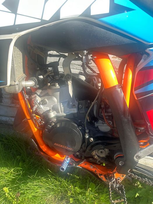 Se vinde ktm sx 125