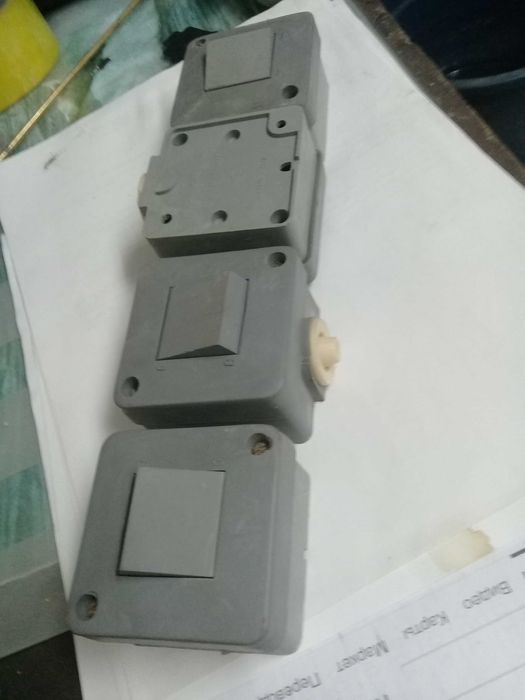 Выключатели сетевые 250 вольт, 6 ампер. СССР.