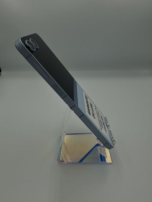 Samsung Galaxy Flip 6 256/12 NOU - Din magazin,cu garantie!