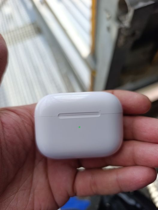 Продам airpods 2pro оригинал обмен есть