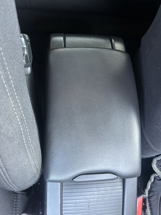 Cotieră Volvo XC 60 2012