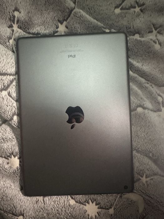 Продам айпад 9 generetion с apple pencil