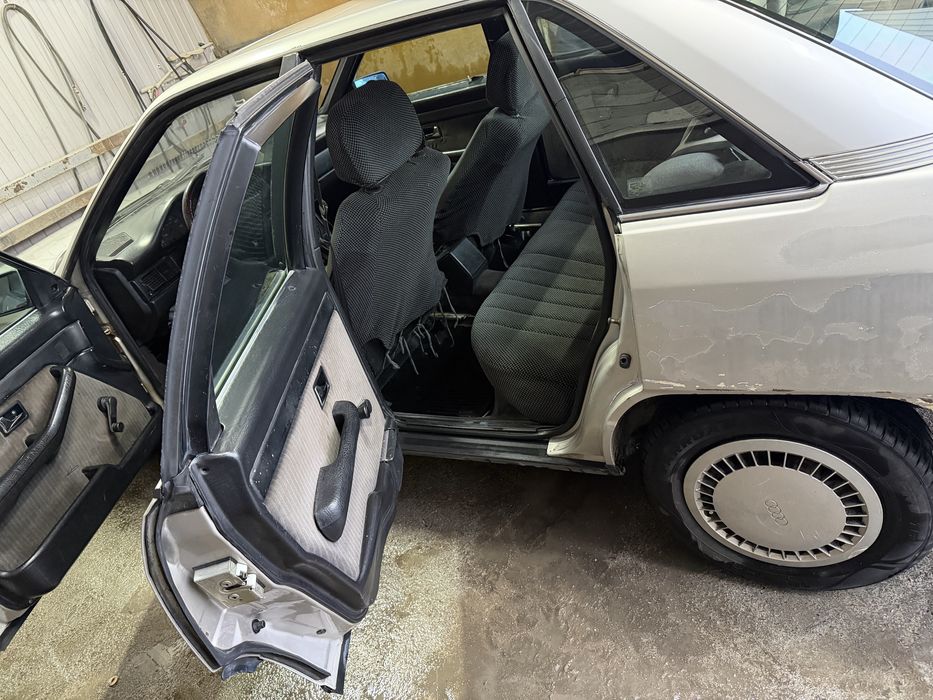 Продам ауди в хорошем состояние