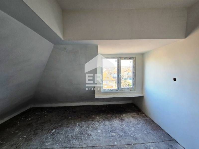 Мезонет в кв. Дружба 2 с гараж