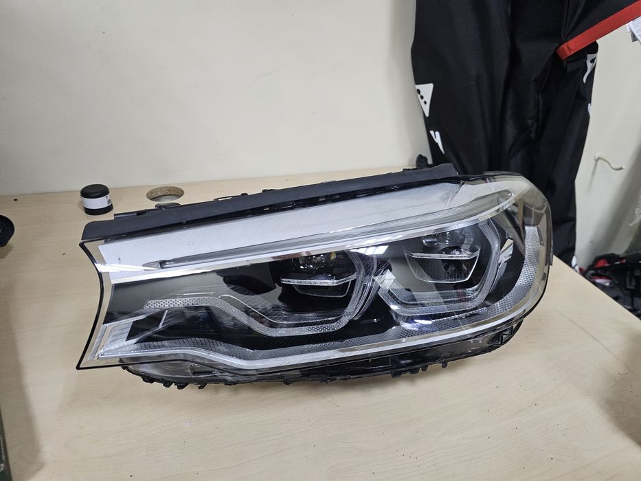 Ляв фар за BMW 5 G30 G31 Adaptive LED lqv far бмв 30 31 лед
