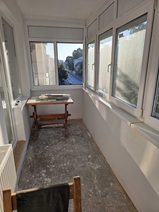 Vand apartament 2 camere decomandate
