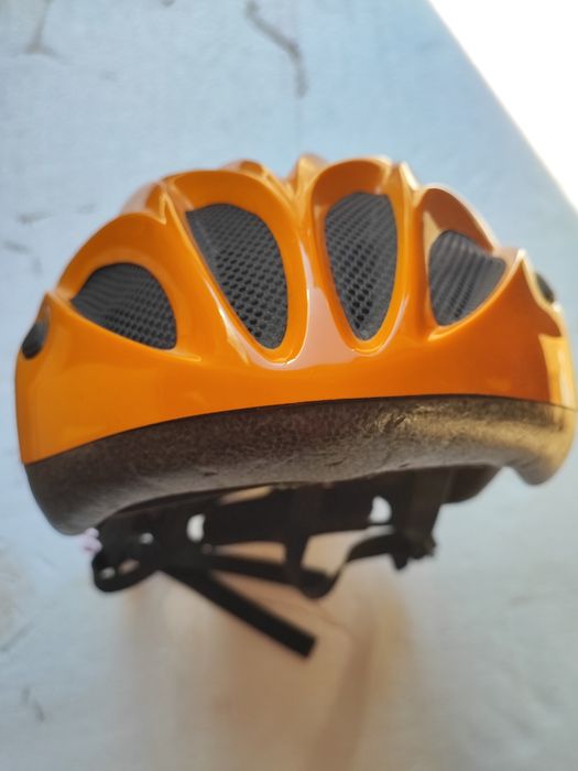 Vând cască protectie bicicliști