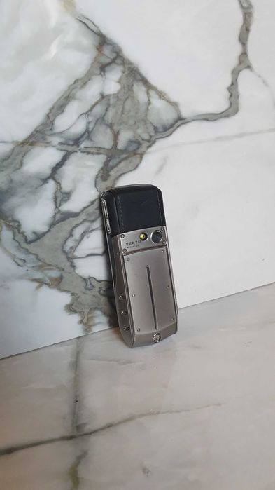 Vertu Ascent Ti  оригинален в идеално състояние