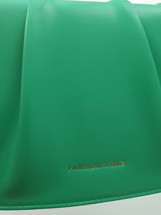 Продаю сумку женскую