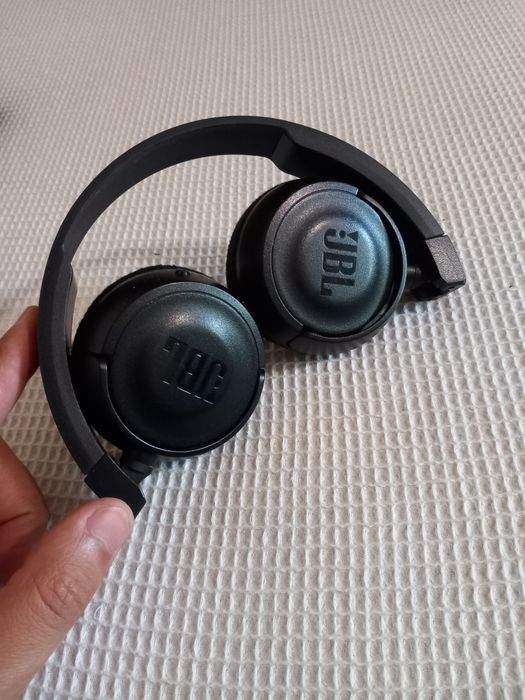 Безжични слушалки JBL