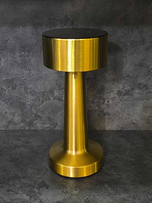 LED stol lampasi  LED настольная лампа