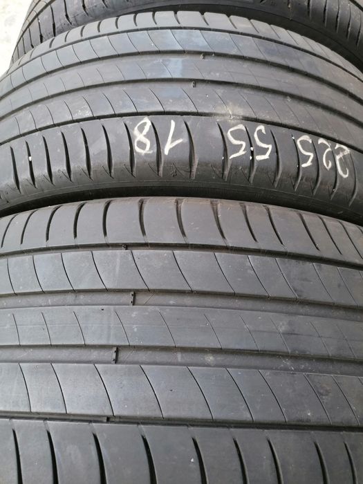 Vând 4 anvelope vară michelin 225.55.18