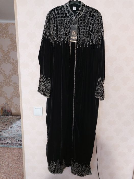 Продам чапан с платьем