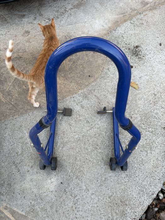 Stander moto in stare buna