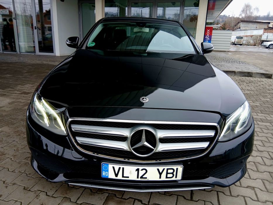 Mercedes-Benz E220 2020 AMG 4MATIC Impecabil